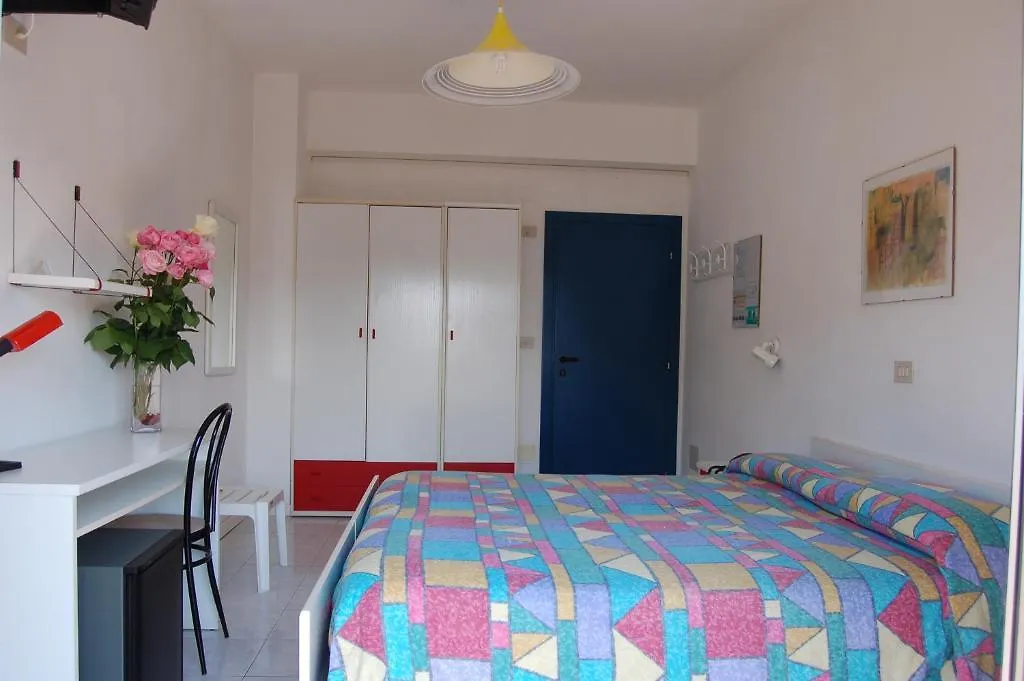 ***  Hotel Wally リド・ディ・イエゾロ イタリア